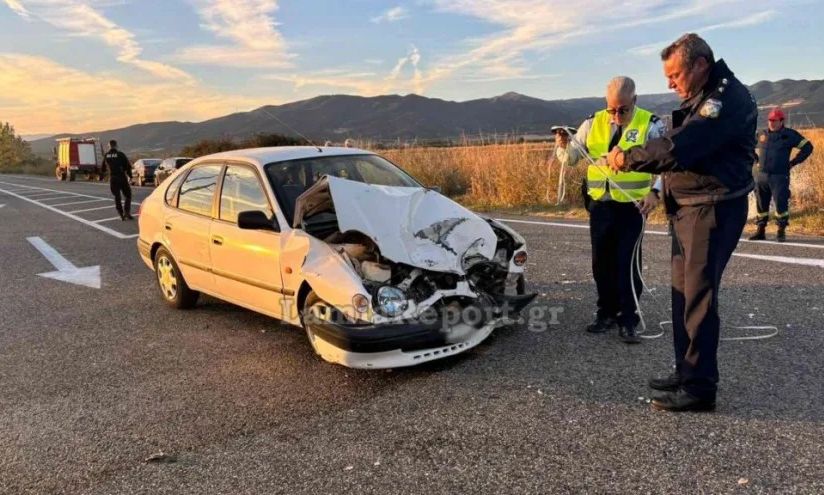 Σοβαρό τροχαίο ατύχημα στην Εθνική Οδό Λαμίας Καρπενησίου με τραυματισμένα άτομα