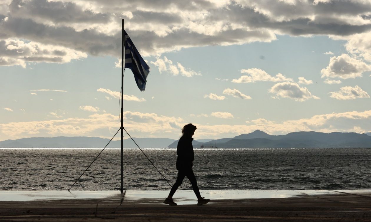 Φθινοπωρινός καιρός με ήλιο και υψηλές θερμοκρασίες μέχρι τα τέλη Οκτωβρίου